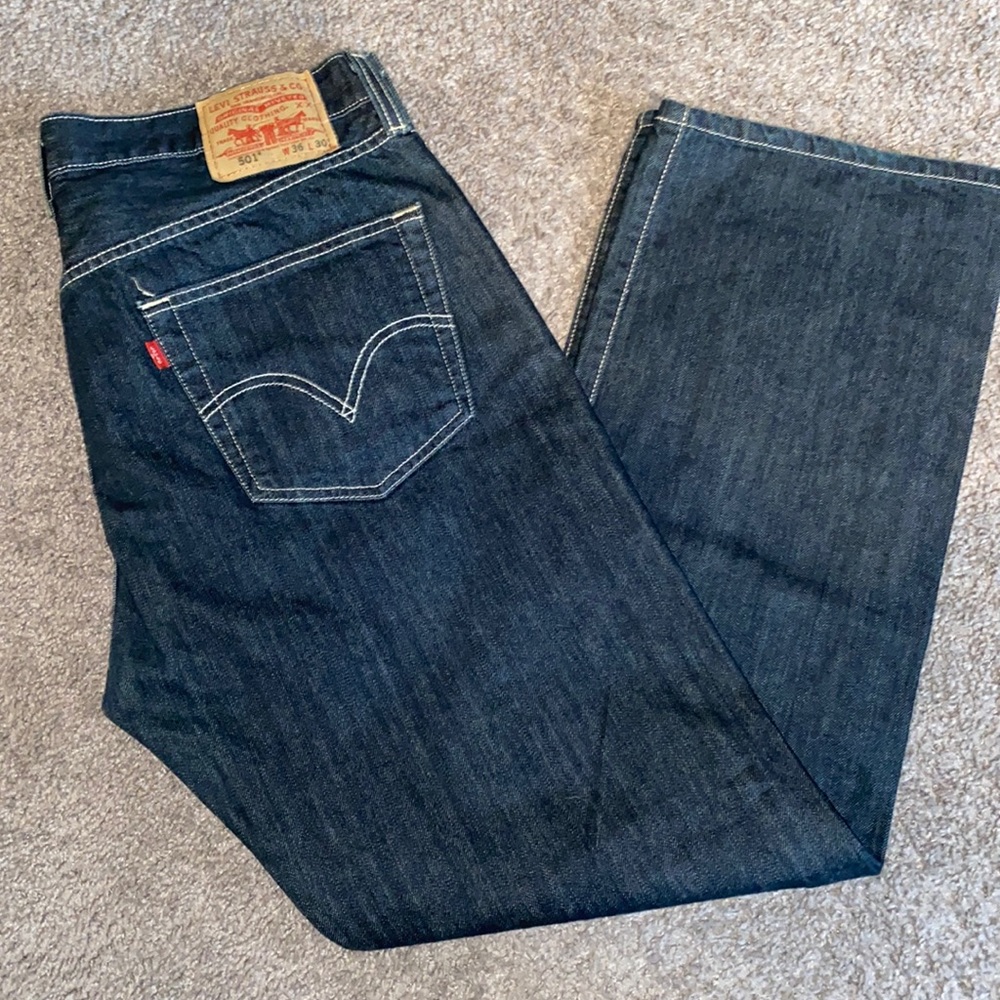 Levi Men’s 501 Straight Leg Button-Fly Blue Jeans Size 36x30